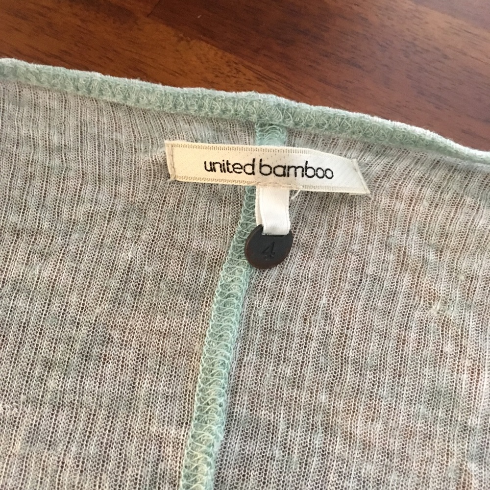 Tee👙 - Picture 3 of 3